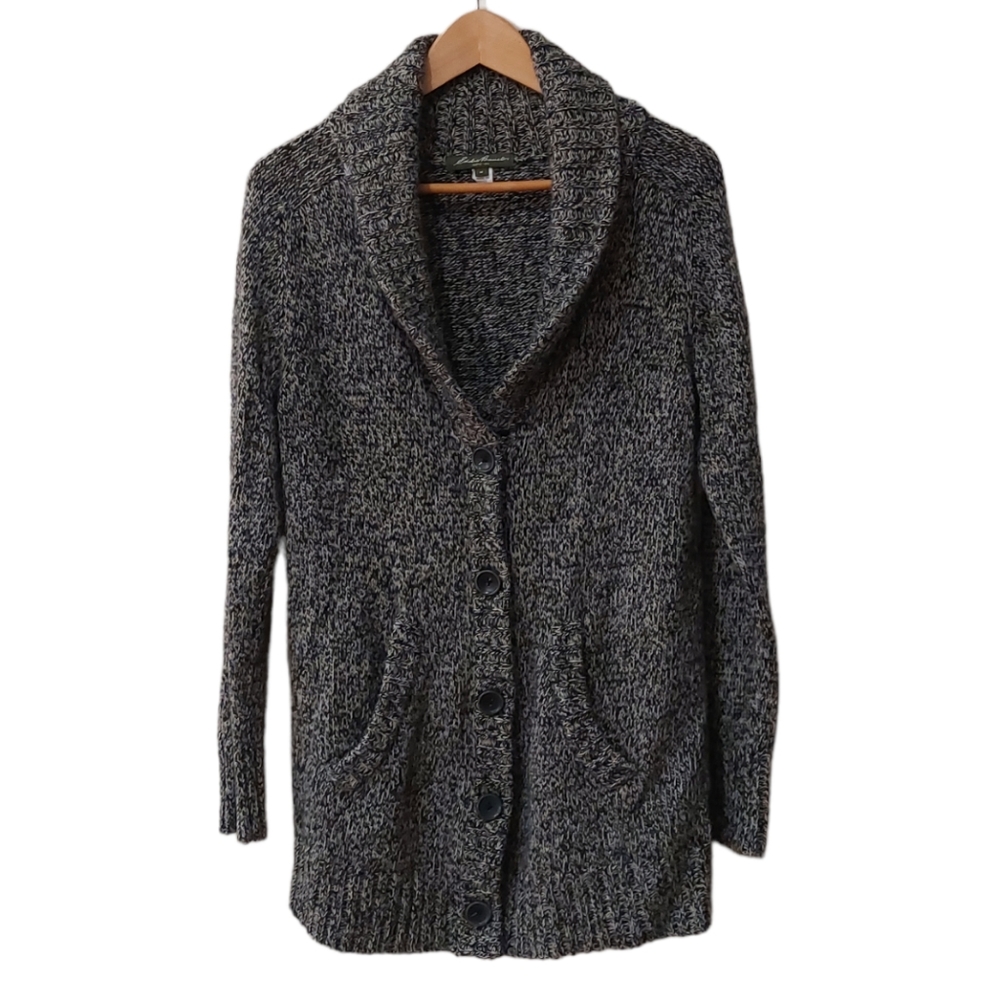 Eddie Bauer womens size medium cardigan. 75% wool 25% nylon